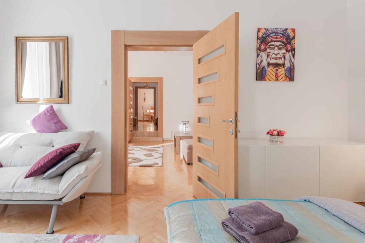 Apartment Centrul Vechi - 67sqm - 2min To Counsel Square *