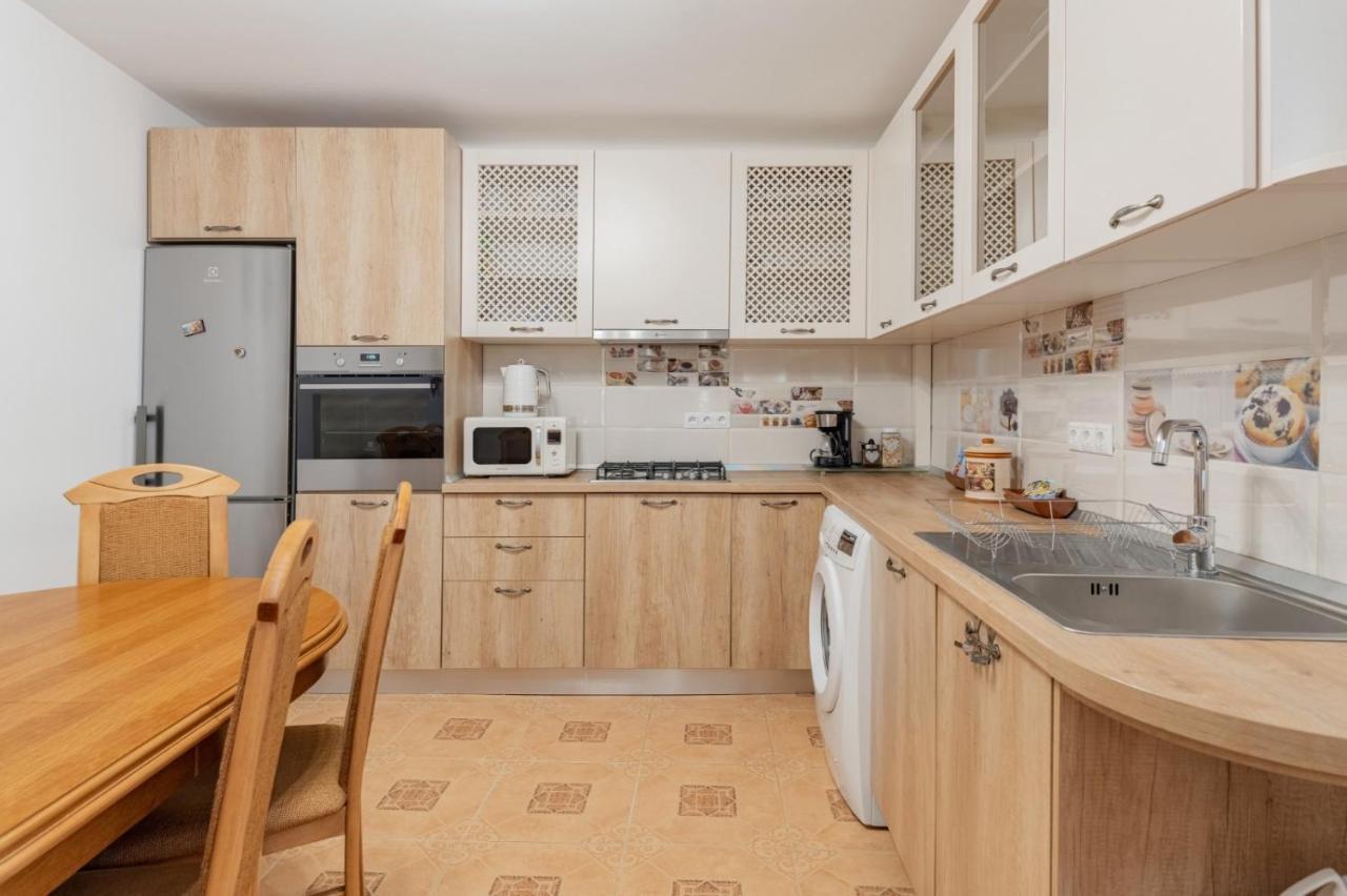 Centrul Vechi - 67sqm - 2min To Counsel Square Brasov