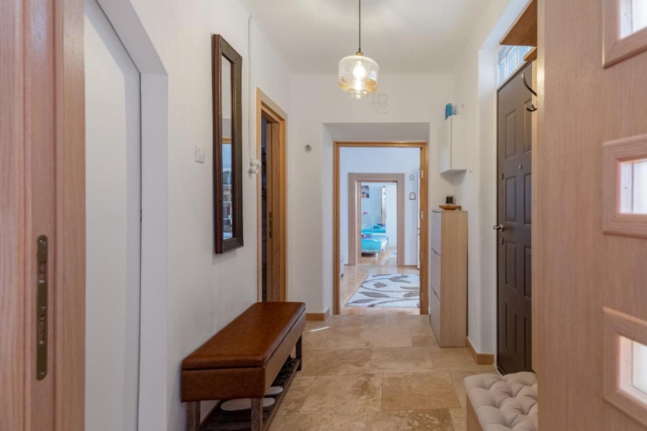 Centrul Vechi - 67sqm - 2min To Counsel Square * Brasov