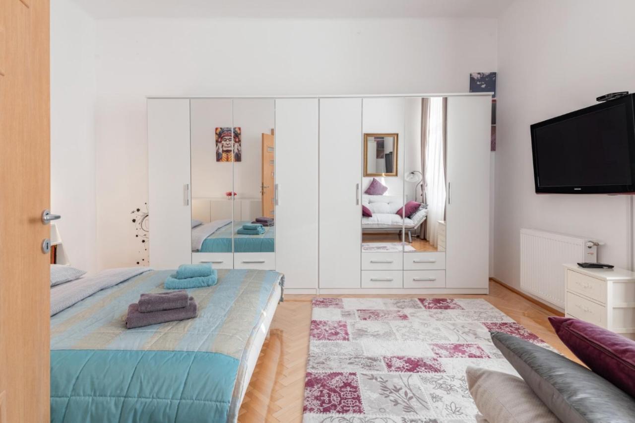Apartment Centrul Vechi - 67sqm - 2min To Counsel Square