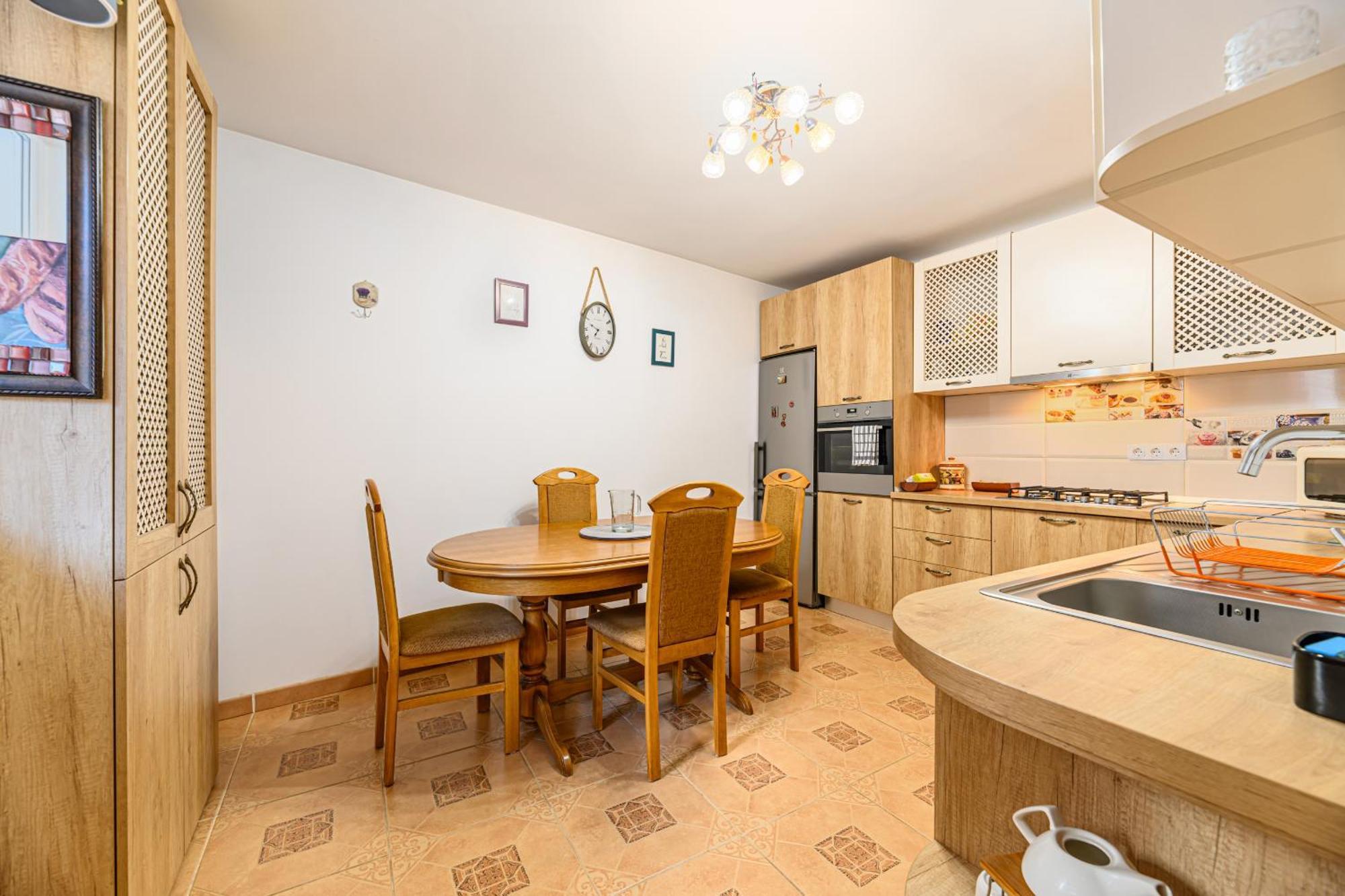 Centrul Vechi - 67sqm - 2min To Counsel Square * Braşov