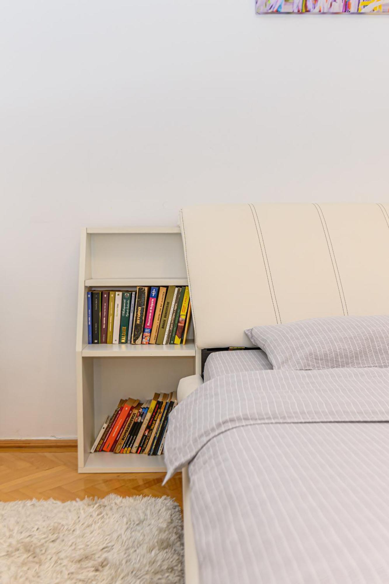 Centrul Vechi - 67sqm - 2min To Counsel Square *
