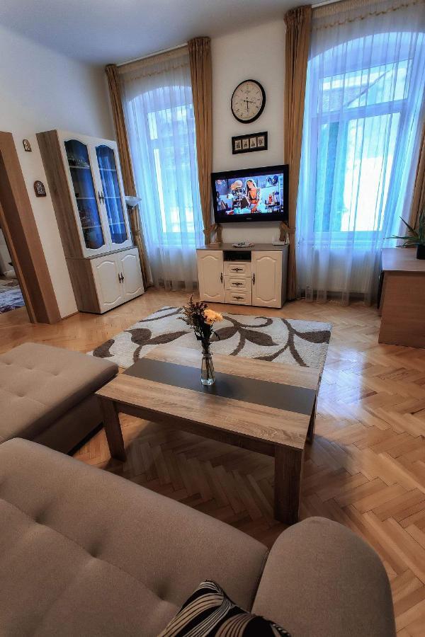 Apartment Centrul Vechi - 67sqm - 2min To Counsel Square