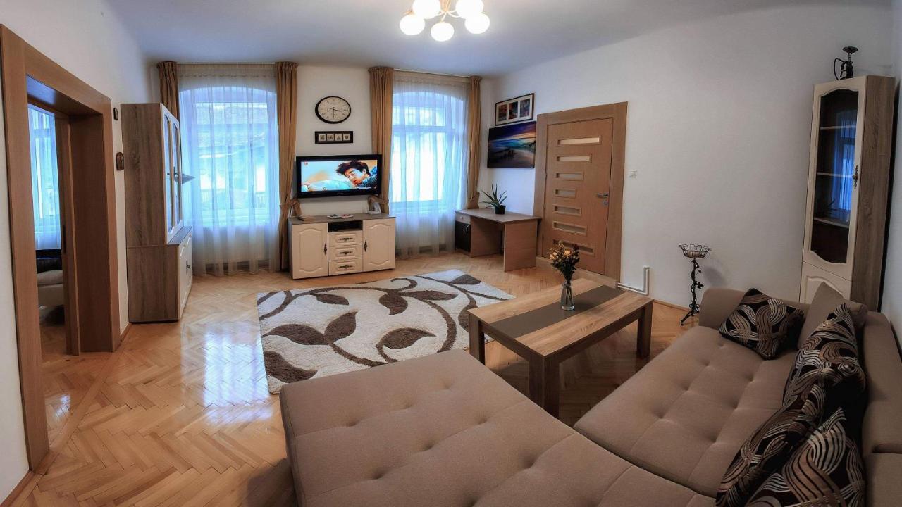 Apartment Centrul Vechi - 67sqm - 2min To Counsel Square *
