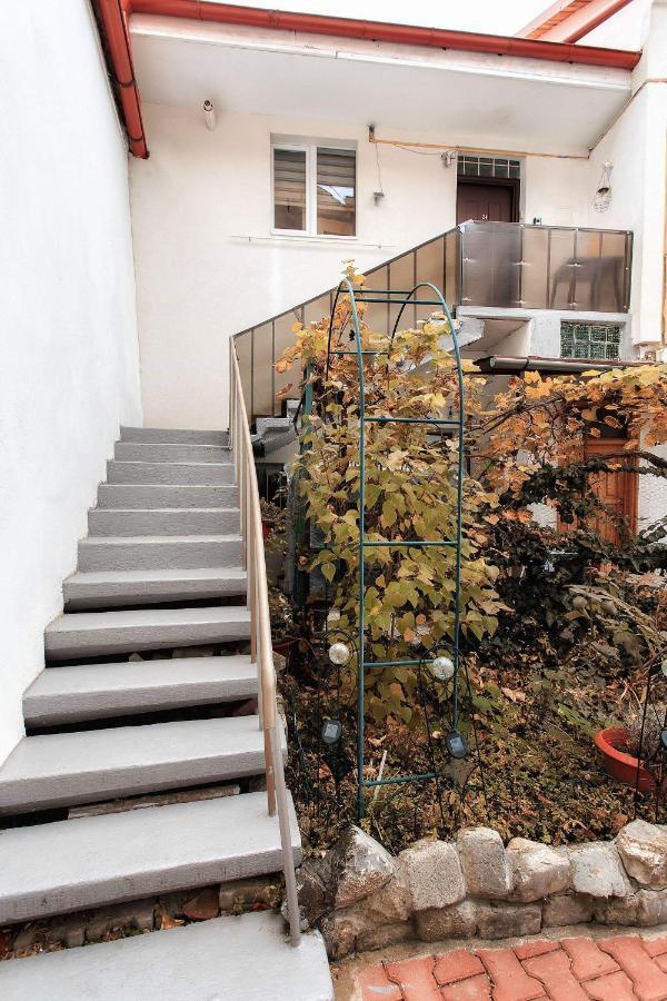 Centrul Vechi - 67sqm - 2min To Counsel Square Apartment *
